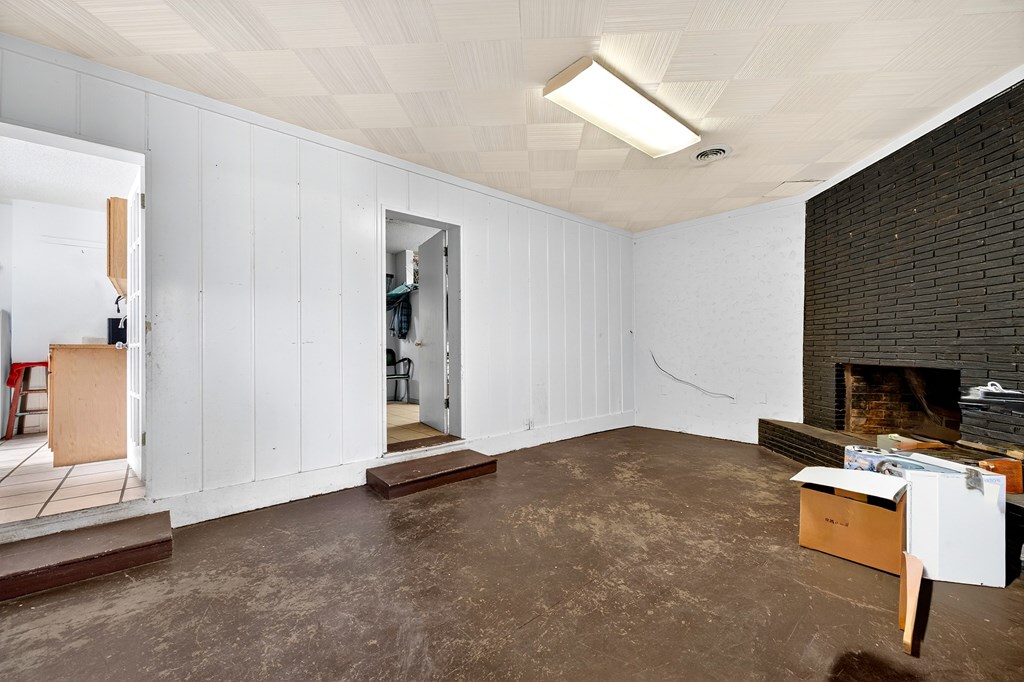 1310 N Big Spring St