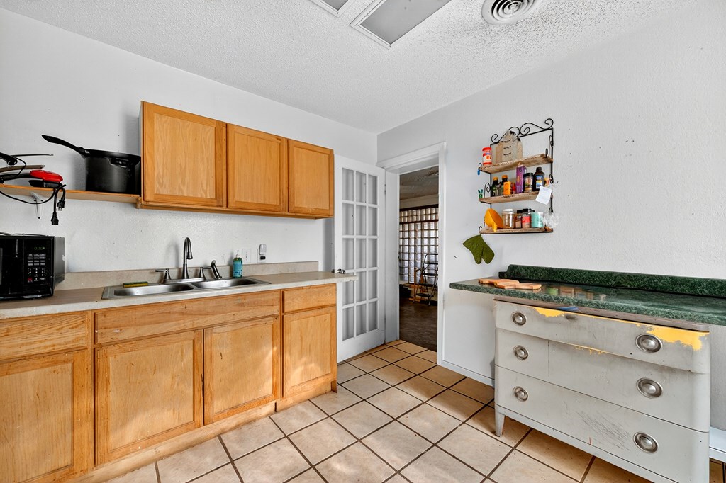 1310 N Big Spring St