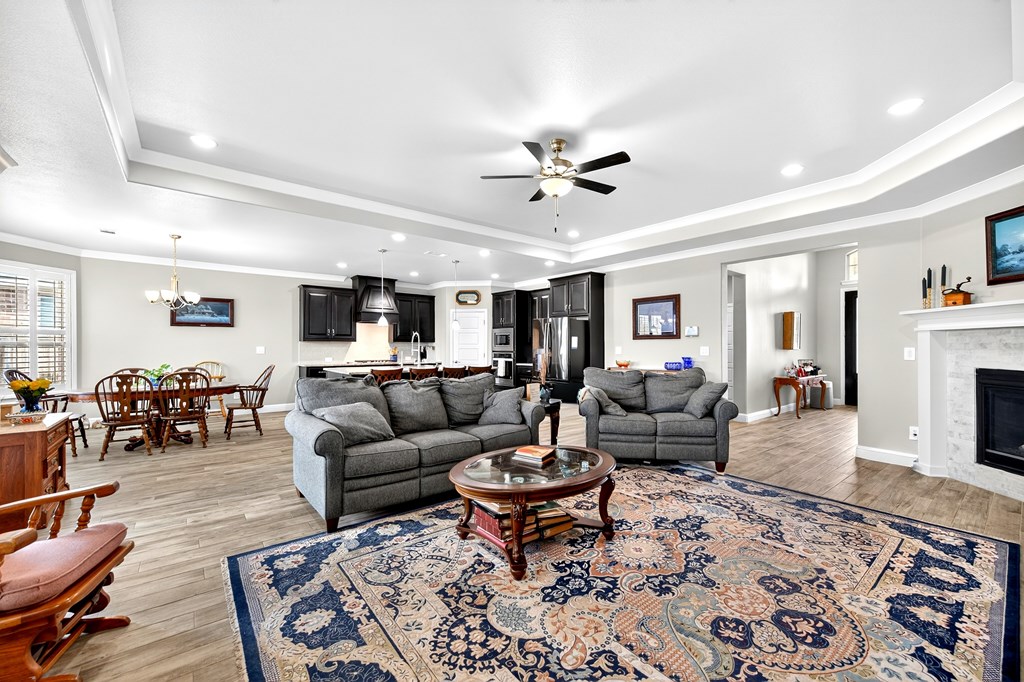 1801 Overshine Lane