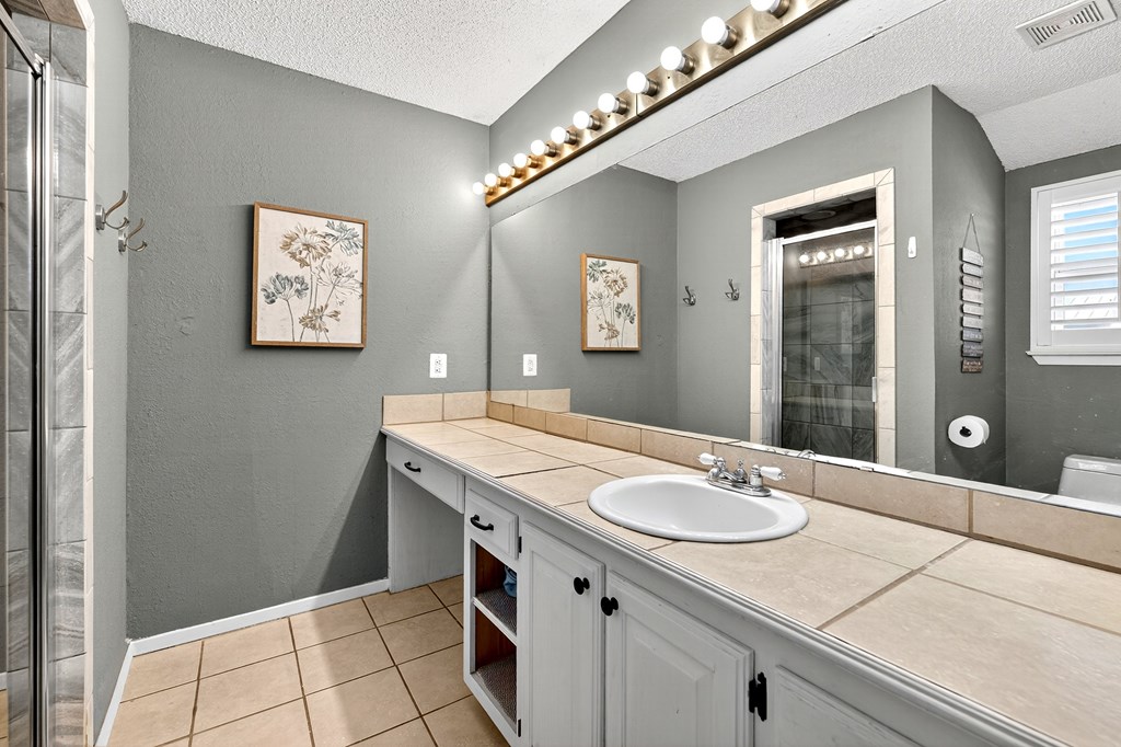 10601 E County Rd 105