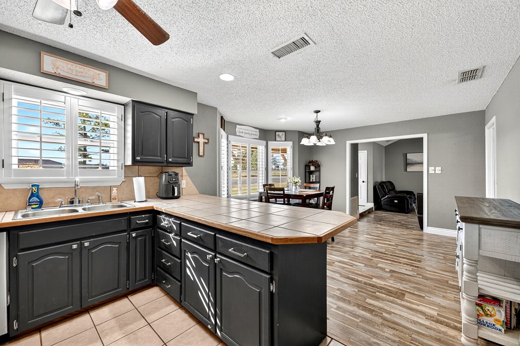 10601 E County Rd 105