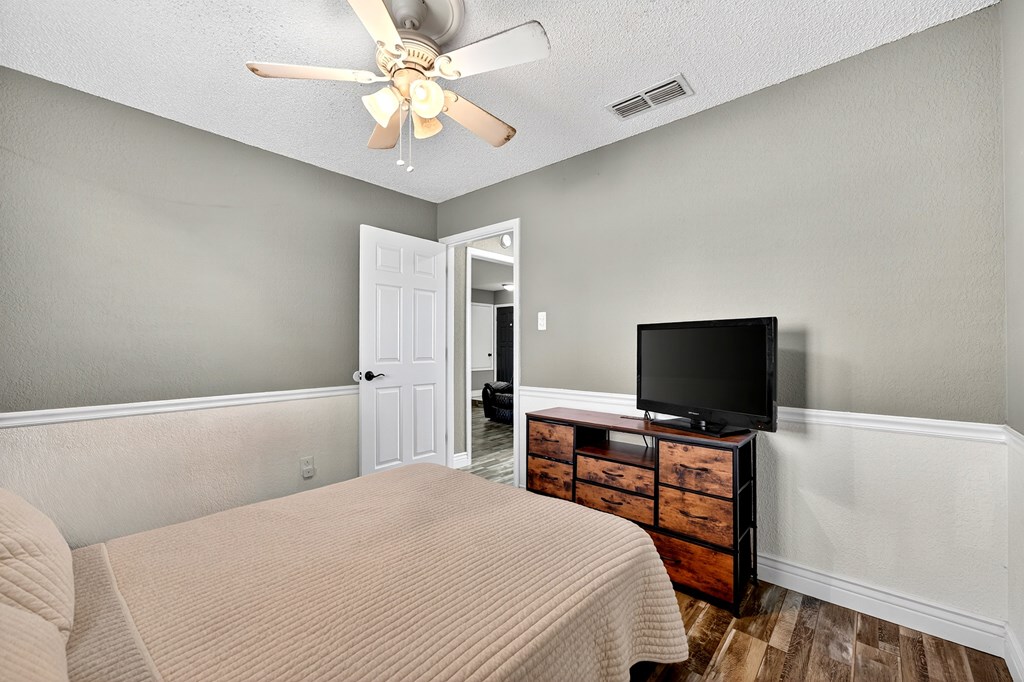 10601 E County Rd 105