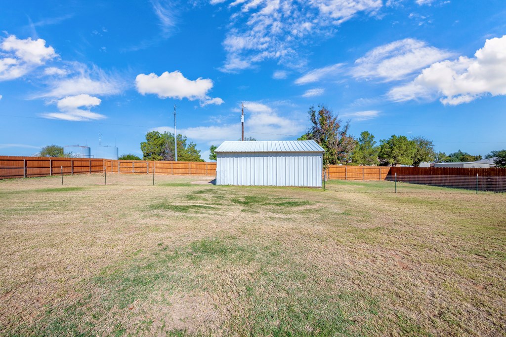 10601 E County Rd 105