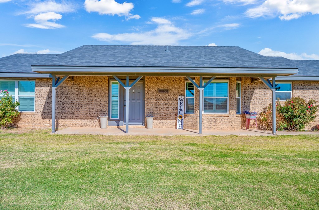 10601 E County Rd 105