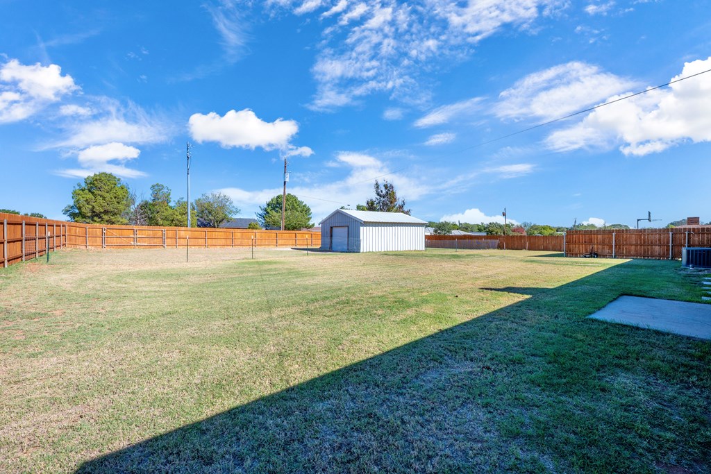 10601 E County Rd 105