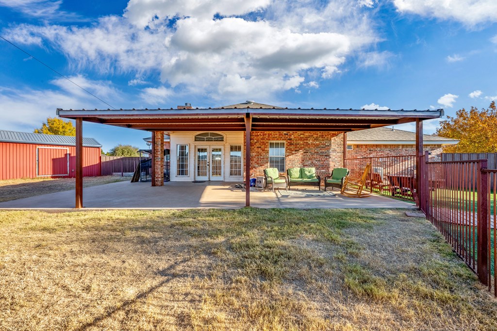 2104 S County Rd 1086