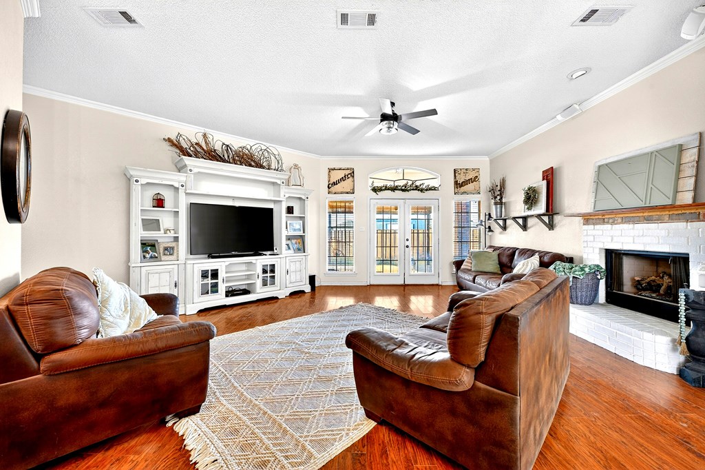 2104 S County Rd 1086