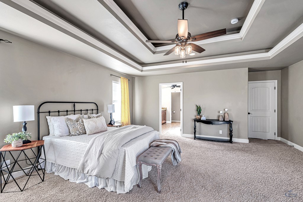 1401 S County Rd 1072