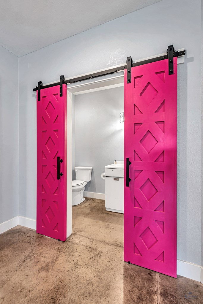 1401 S County Rd 1072