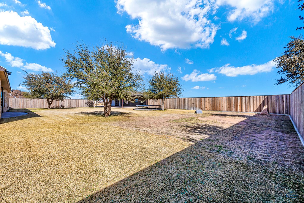 1401 S County Rd 1072