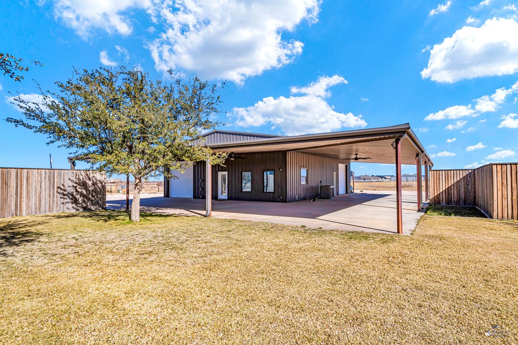 1401 S County Rd 1072