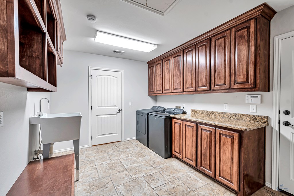 1401 S County Rd 1072