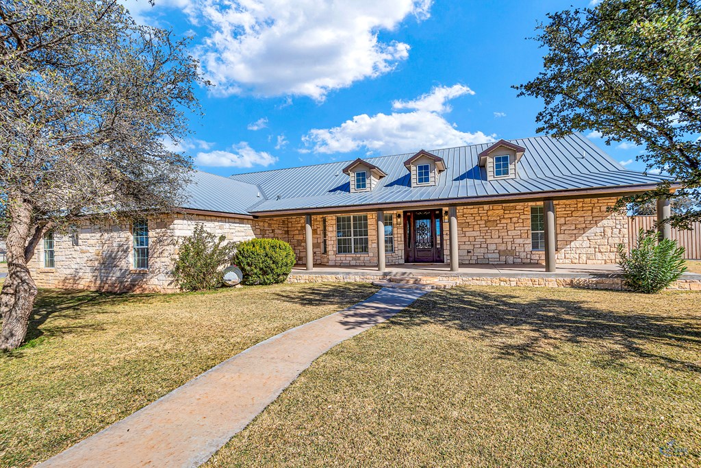 1401 S County Rd 1072