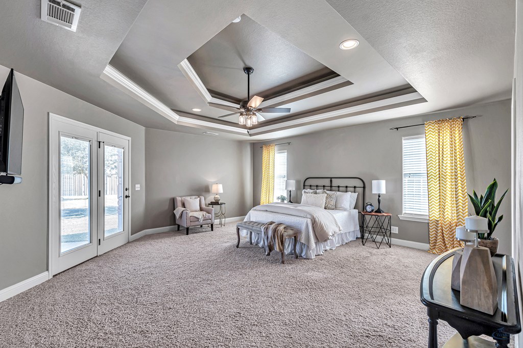 1401 S County Rd 1072