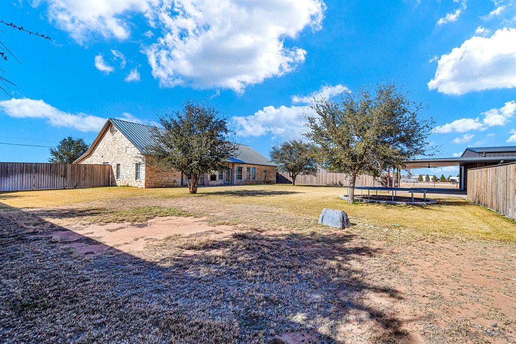 1401 S County Rd 1072