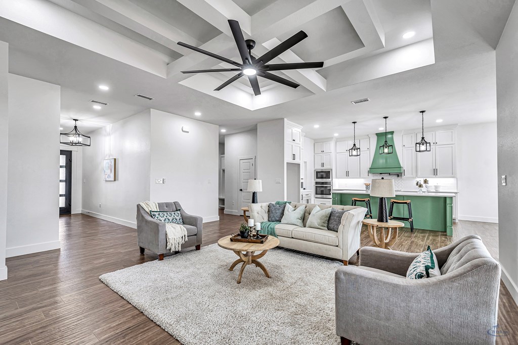 2200 S County Rd 1059