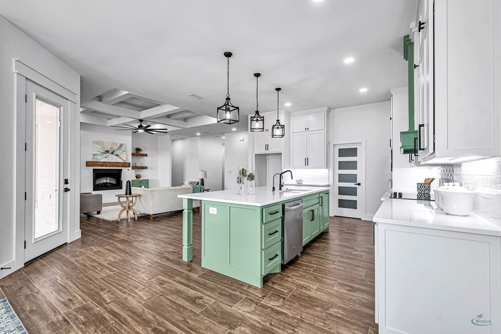 2200 S County Rd 1059