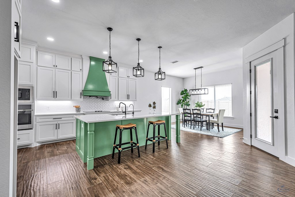 2200 S County Rd 1059