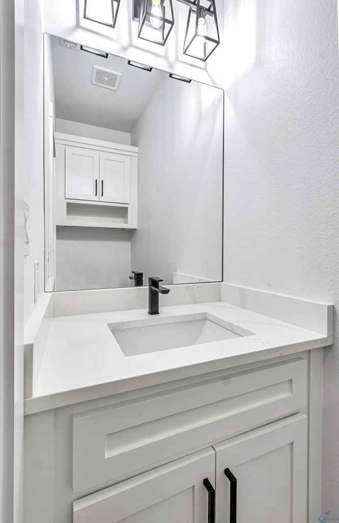 2200 S County Rd 1059