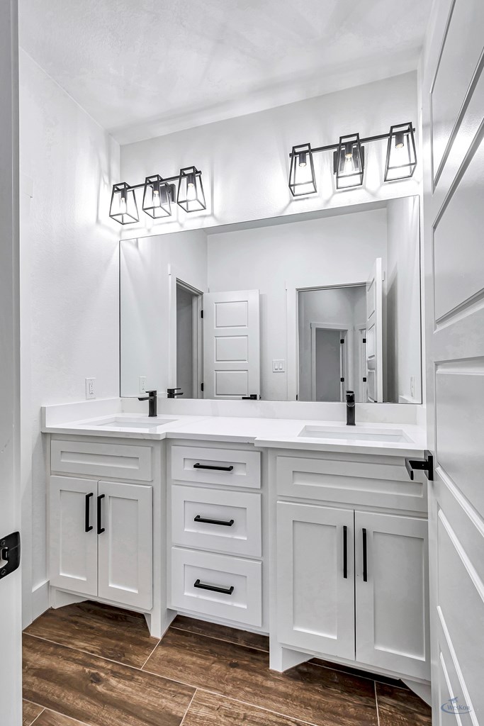 2200 S County Rd 1059