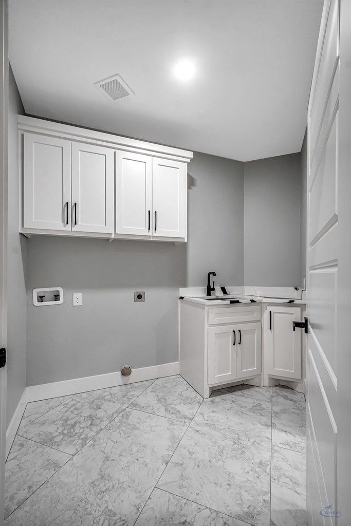 2102 S County Rd 1059