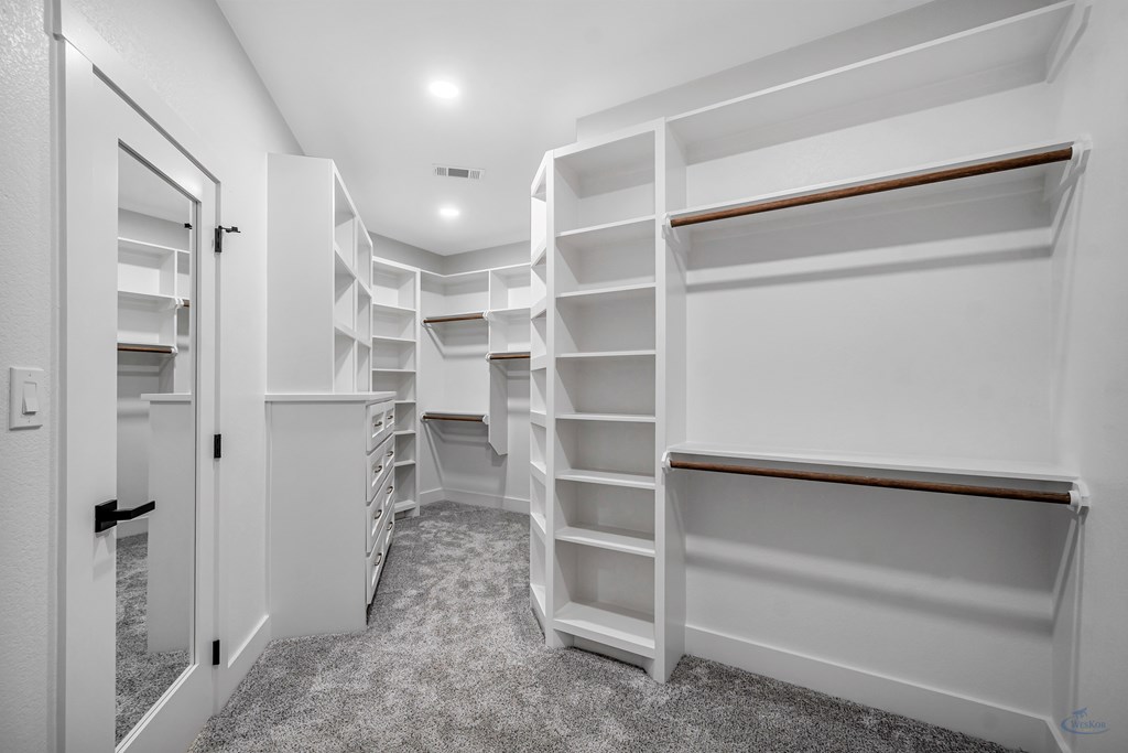 2102 S County Rd 1059