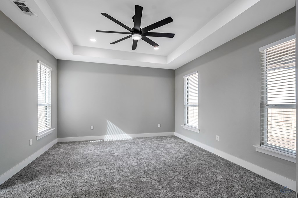 2102 S County Rd 1059