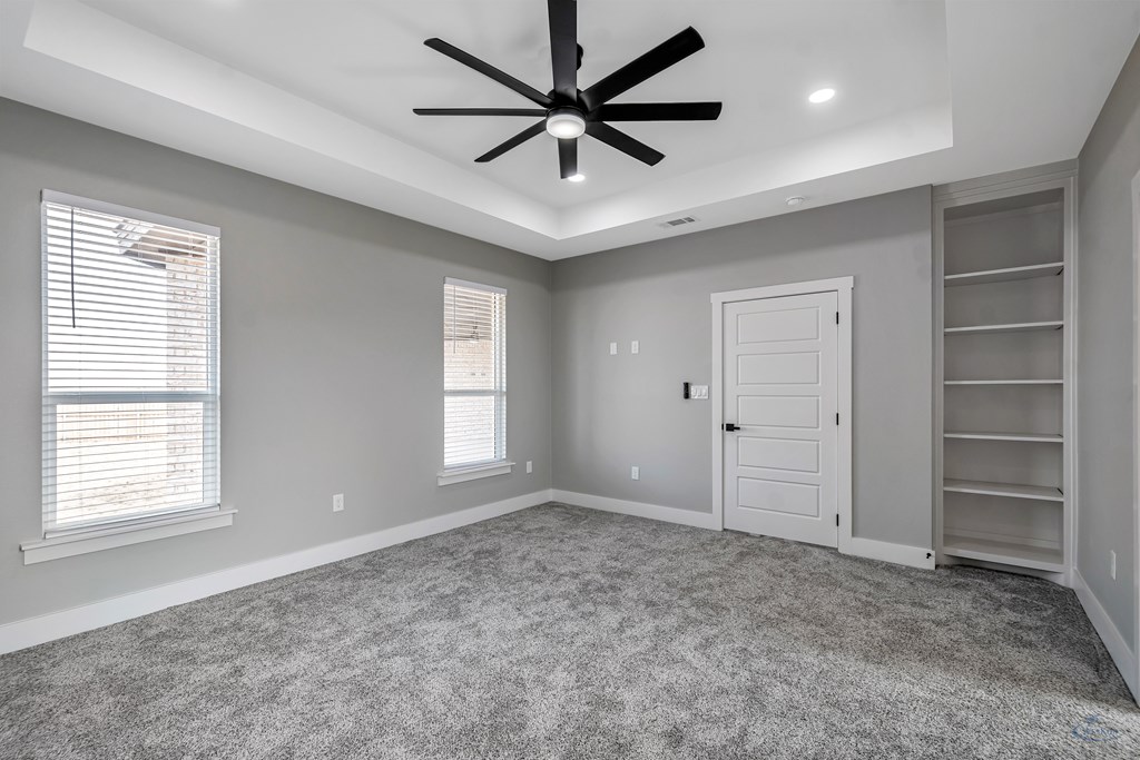 2102 S County Rd 1059