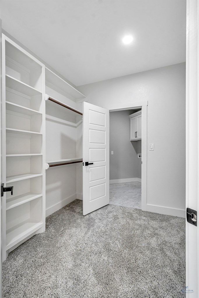 2102 S County Rd 1059