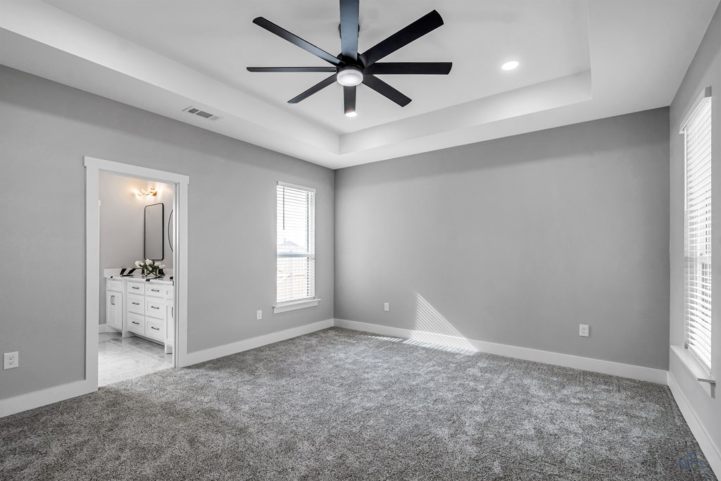 2102 S County Rd 1059