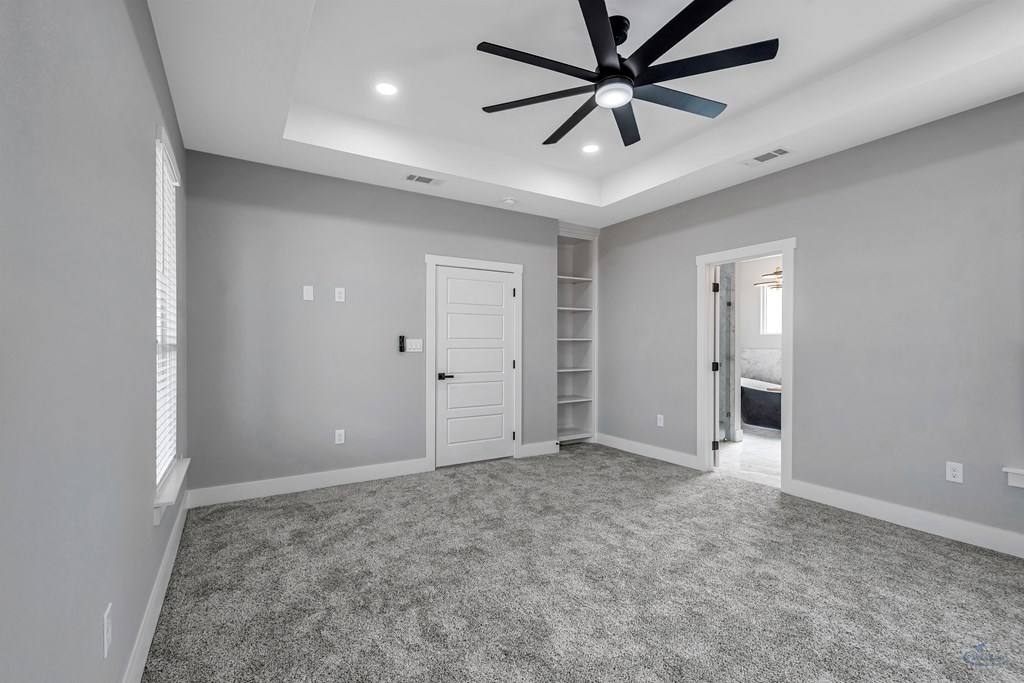 2102 S County Rd 1059