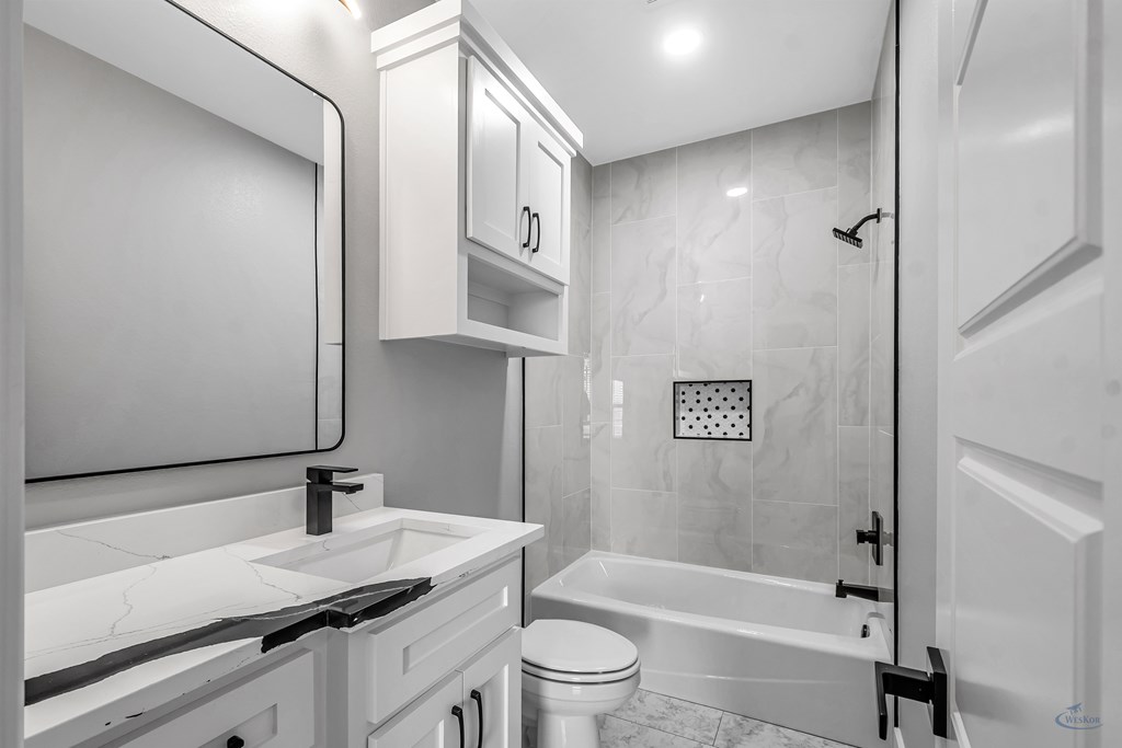 2102 S County Rd 1059