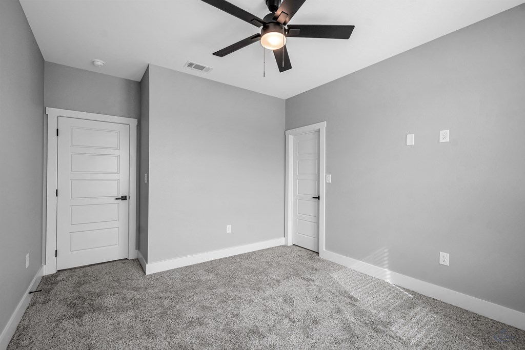 2102 S County Rd 1059