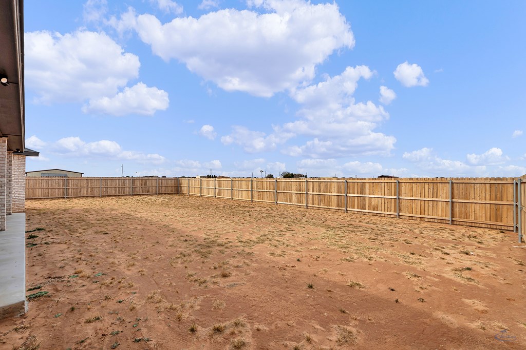 2102 S County Rd 1059