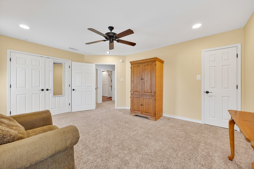 10903 E County Rd 105