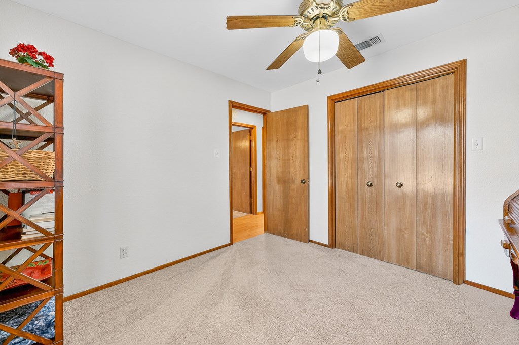 10903 E County Rd 105