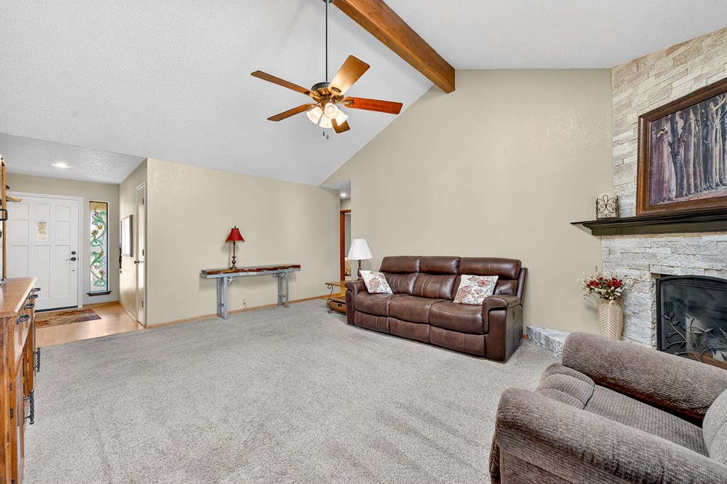 10903 E County Rd 105