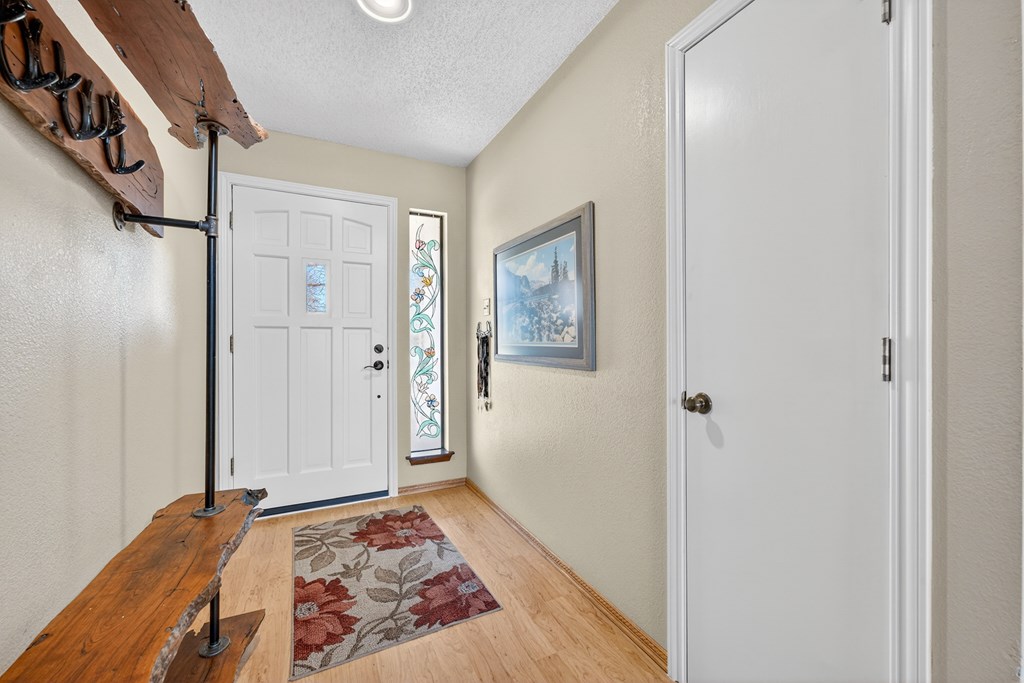 10903 E County Rd 105