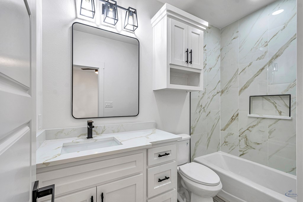 2105 S County Rd 1059