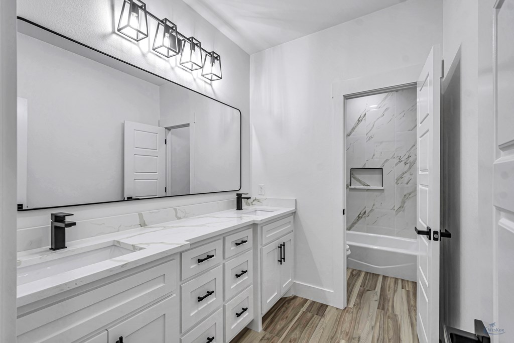 2105 S County Rd 1059