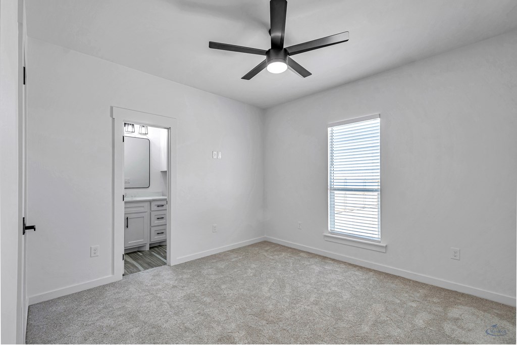 2105 S County Rd 1059