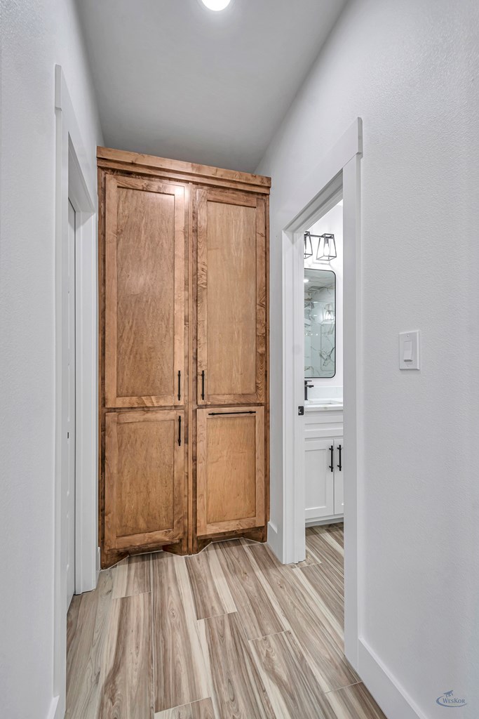 2105 S County Rd 1059