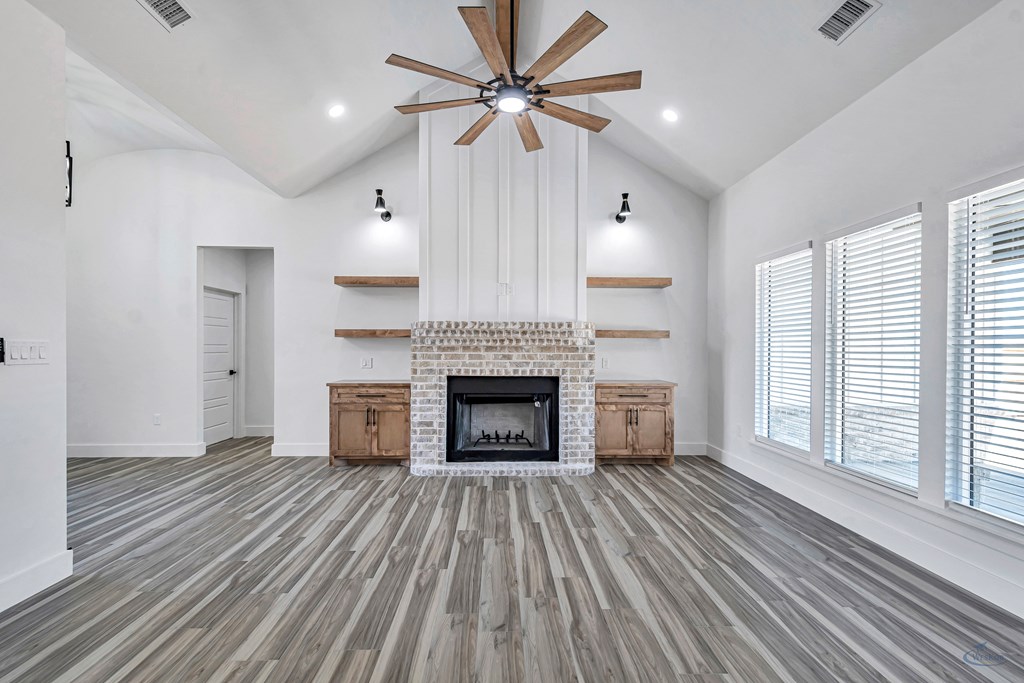 2105 S County Rd 1059