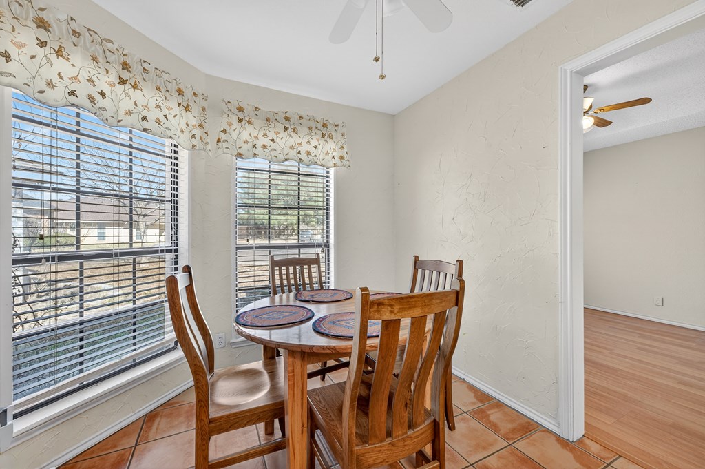 2911 Arrowhead Trail