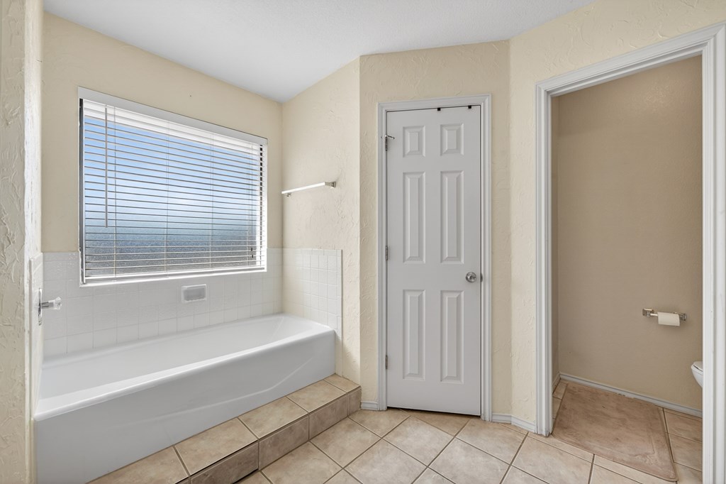 2911 Arrowhead Trail