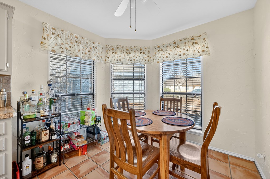 2911 Arrowhead Trail