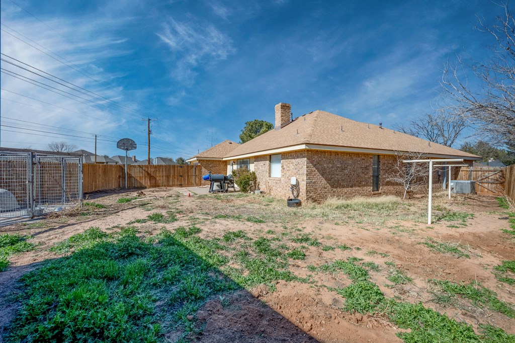 2911 Arrowhead Trail