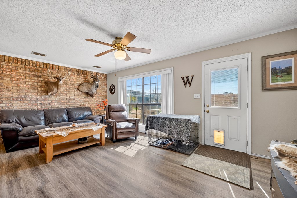 2911 Arrowhead Trail