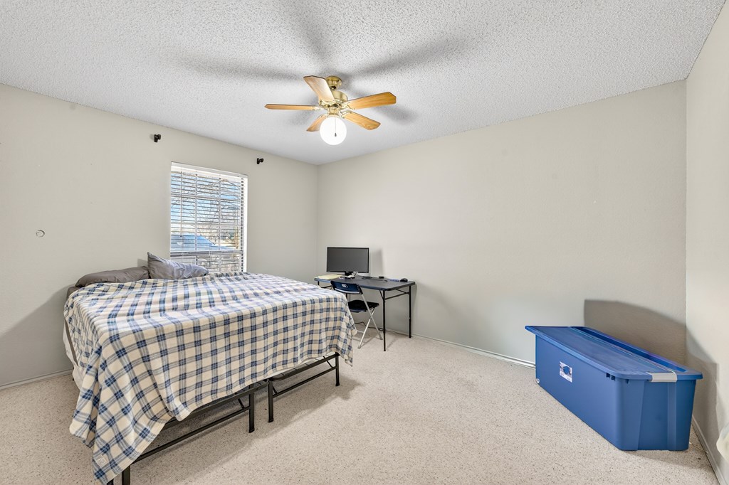 2911 Arrowhead Trail