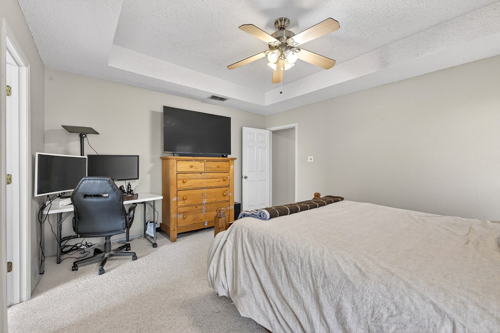 2911 Arrowhead Trail